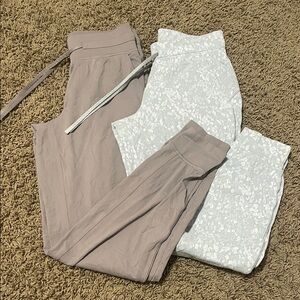 Women's Lululemon Pants Set - Taupe (purple/grey) and Light grey pattern.